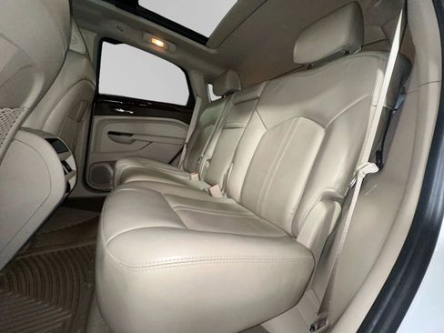 Used 2015 Cadillac SRX Luxury w/ Driver Awareness Package image 7