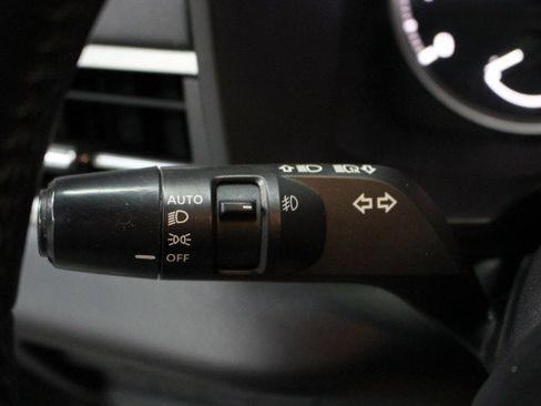 Used 2023 Mitsubishi Outlander SE image 15