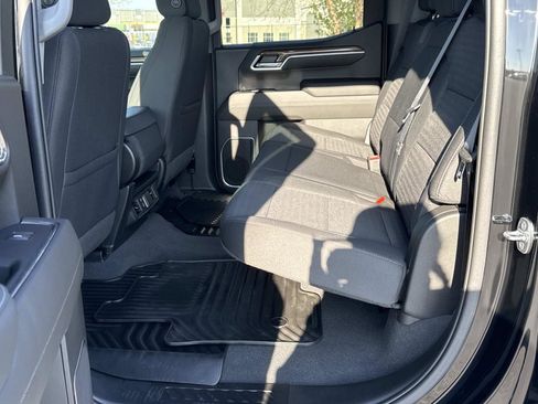 Used 2022 Chevrolet Silverado 1500 LT image 22