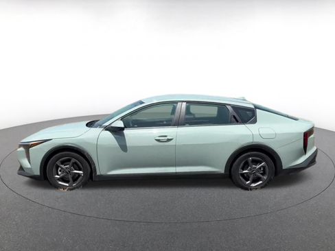 Used 2026 Kia K4 FWD image 8
