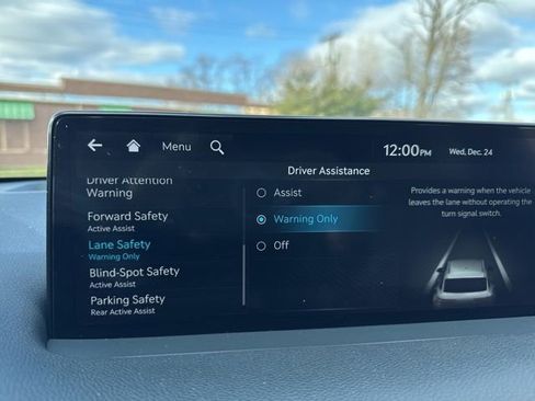 Used 2024 Genesis Electrified GV70 Advanced image 33