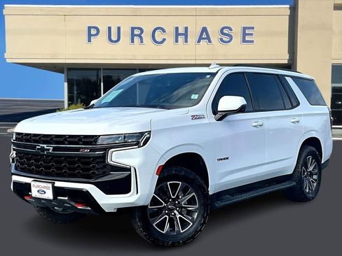 Used 2021 Chevrolet Tahoe Z71 w/ Z71 Signature Package image 3