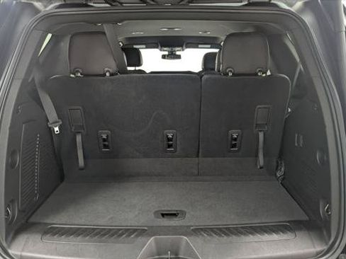 Used 2021 GMC Yukon SLT RWD image 19