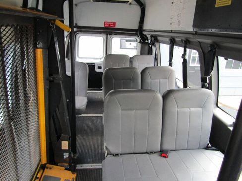 Used 2007 Ford E-350 and Econoline 350 Extended Super Duty image 18