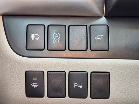 Used 2019 Toyota Highlander Limited image 28