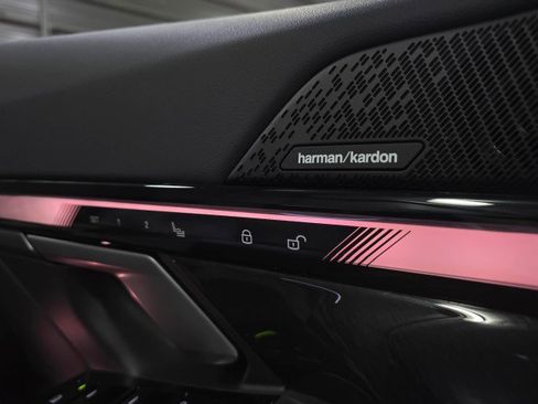 Used 2026 BMW i5 eDrive40 w/ M Sport Package image 31