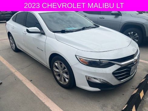 Used 2023 Chevrolet Malibu LT image 2