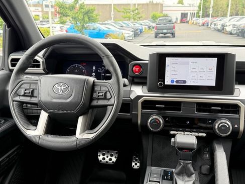 Certified 2025 Toyota Tacoma TRD Sport AWD/4WD image 27