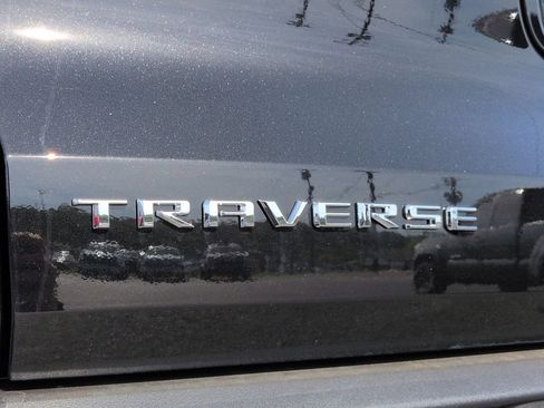 New 2026 Chevrolet Traverse LT w/ Driver Confidence Package FWD image 30