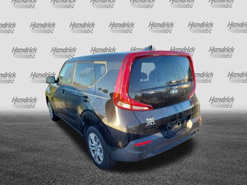 Used 2021 Kia Soul LX FWD image 8