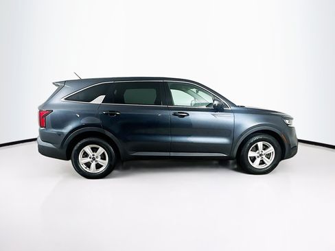 Used 2022 Kia Sorento LX FWD image 10