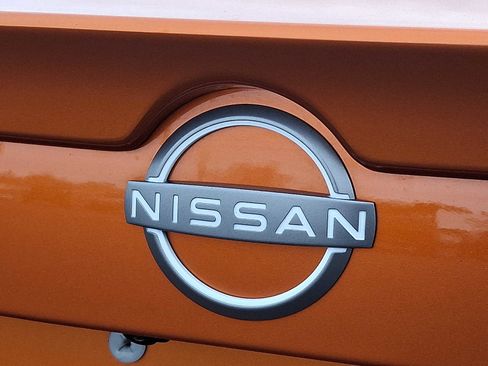 Used 2025 Nissan Sentra SR image 29