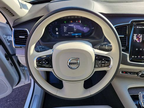 Certified 2024 Volvo XC90 T8 Ultimate w/ Protection Package Premier image 19