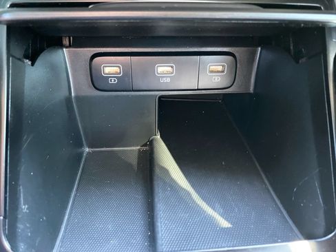 Certified 2021 Kia Sorento S w/ Panoramic Sunroof Package AWD/4WD image 40