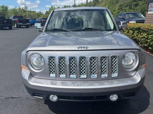 Used 2015 Jeep Patriot Sport w/ Power Value Group image 2