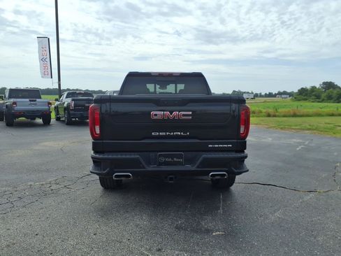 Used 2024 GMC Sierra 1500 Denali w/ Technology Package AWD/4WD image 4