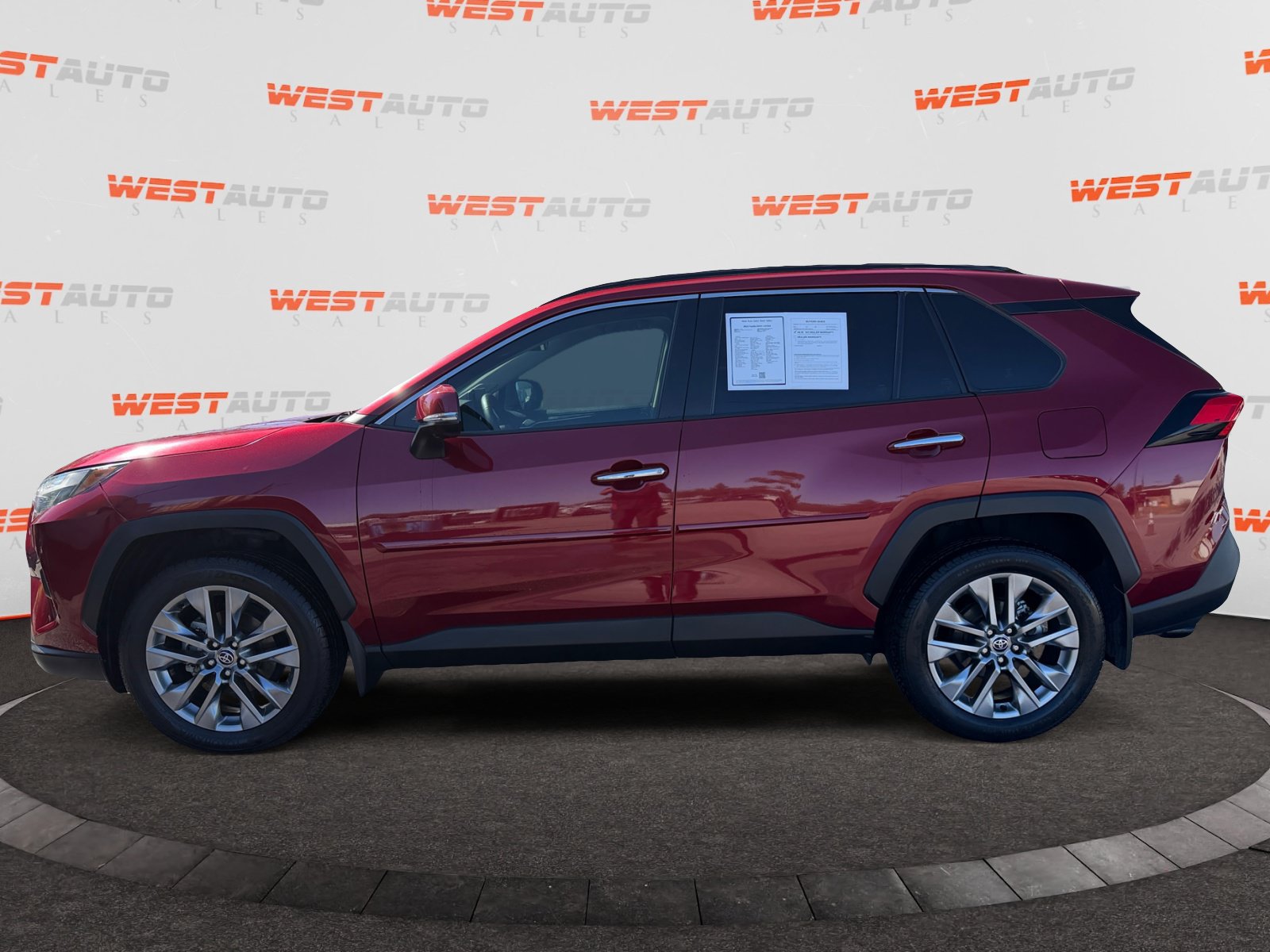 Used 2023 Toyota RAV4 Limited FWD image 2