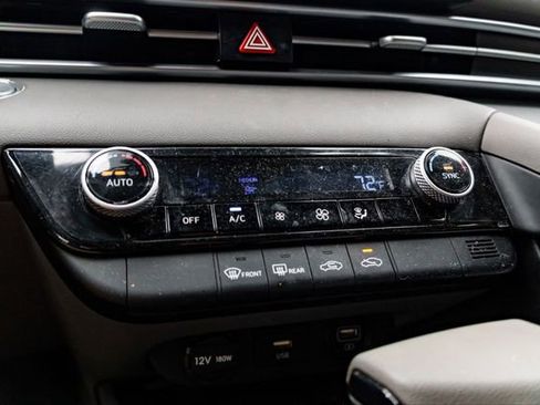 Certified 2022 Hyundai Elantra SEL w/ Cargo Package image 18