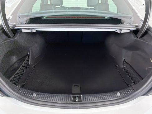 Used 2020 Mercedes-Benz C 300 Sedan image 26