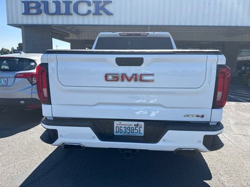 Used 2019 GMC Sierra 1500 AT4 w/ Off Road Performance Package AWD/4WD image 4