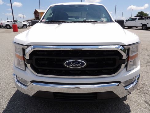 Used 2022 Ford F150 XLT w/ Trailer Tow Package RWD image 12