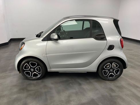Used 2019 smart fortwo electric drive RWD image 3