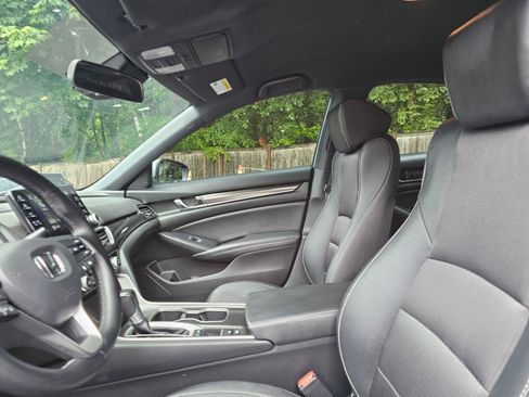 Used 2019 Honda Accord Sport image 22