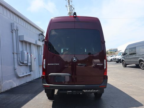 New 2025 Mercedes-Benz Sprinter 2500 image 5