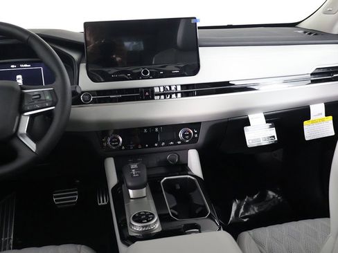 New 2025 Mitsubishi Outlander SEL image 37