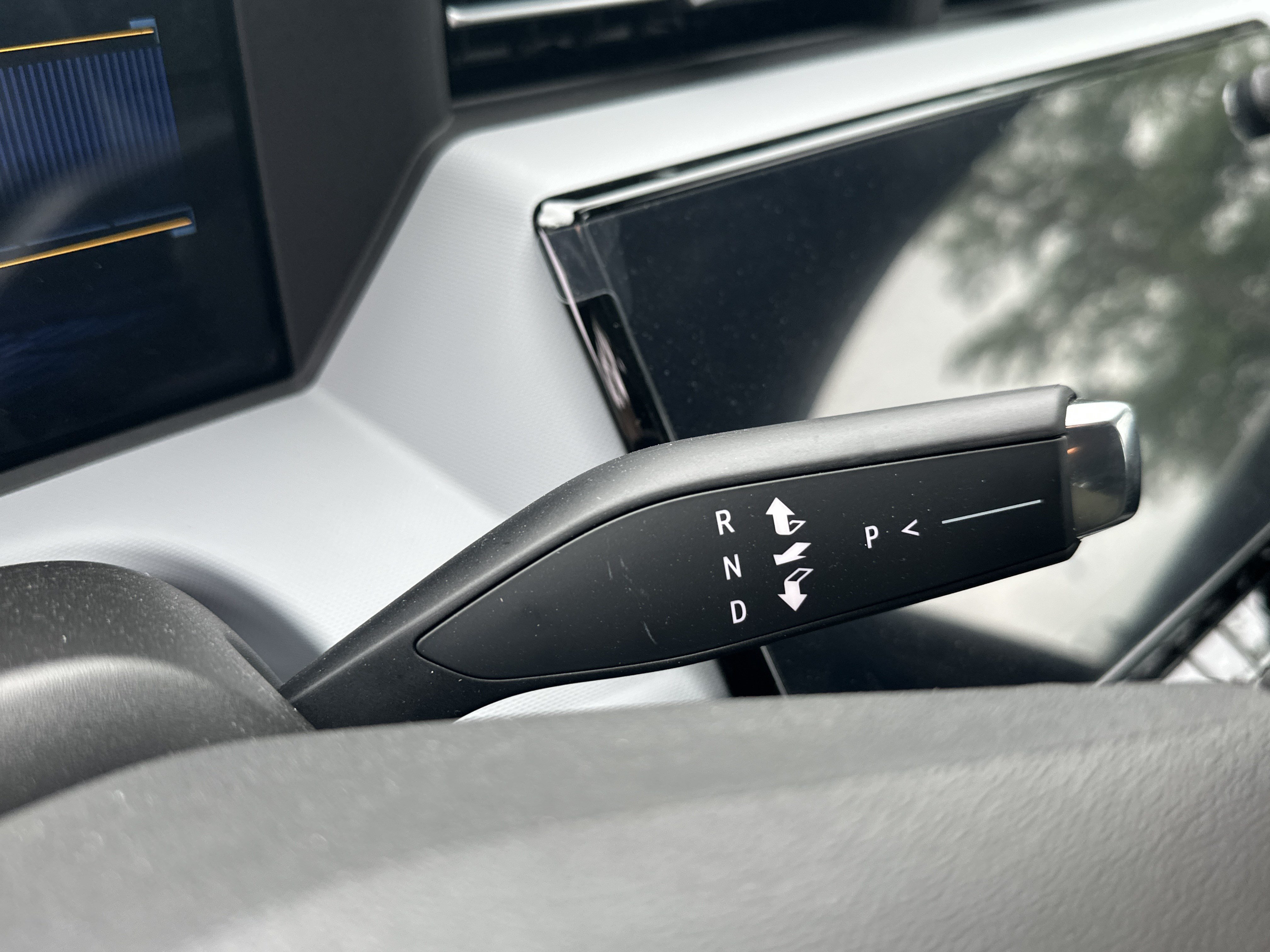 New 2027 Chevrolet Bolt LT w/ Comfort Package FWD image 29
