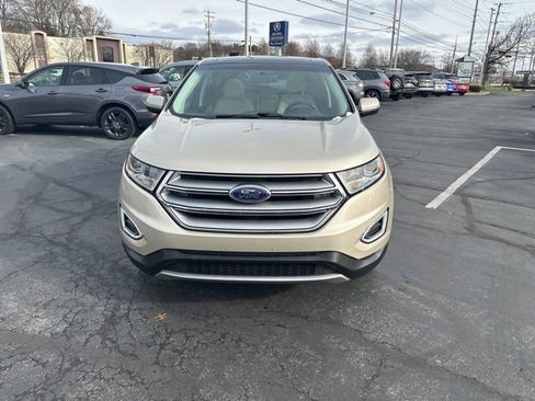 Used 2017 Ford Edge Titanium w/ Technology Package image 2