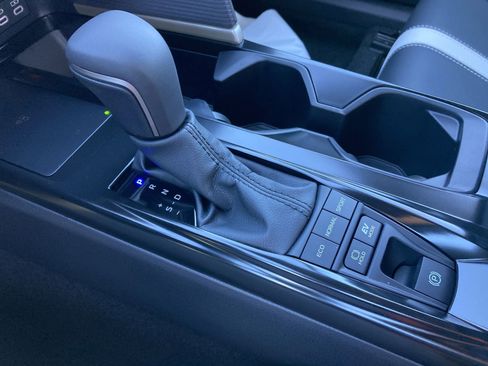 Used 2026 Toyota Camry SE image 23