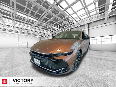 New 2026 Toyota Crown Platinum image 5