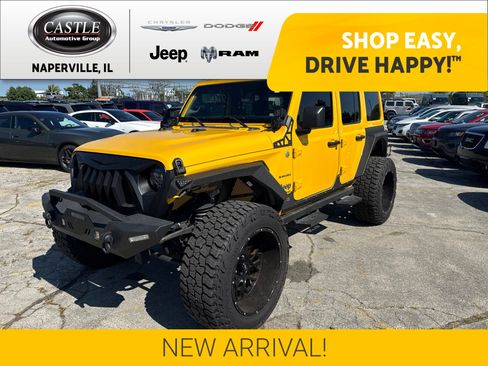 Used 2019 Jeep Wrangler Unlimited Sahara w/ Uconnect 4C Nav & Sound Group AWD/4WD image 1