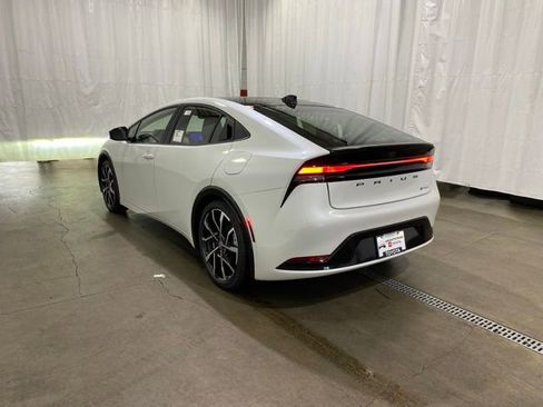 New 2026 Toyota Prius XSE image 5