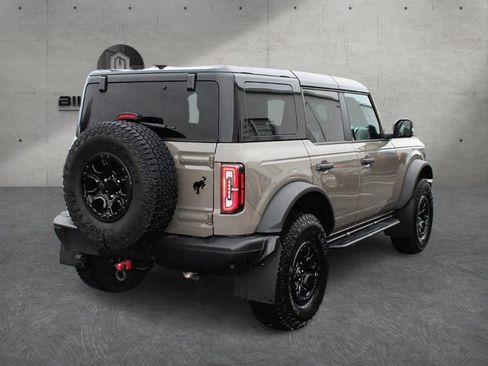 Used 2025 Ford Bronco Badlands AWD/4WD image 8