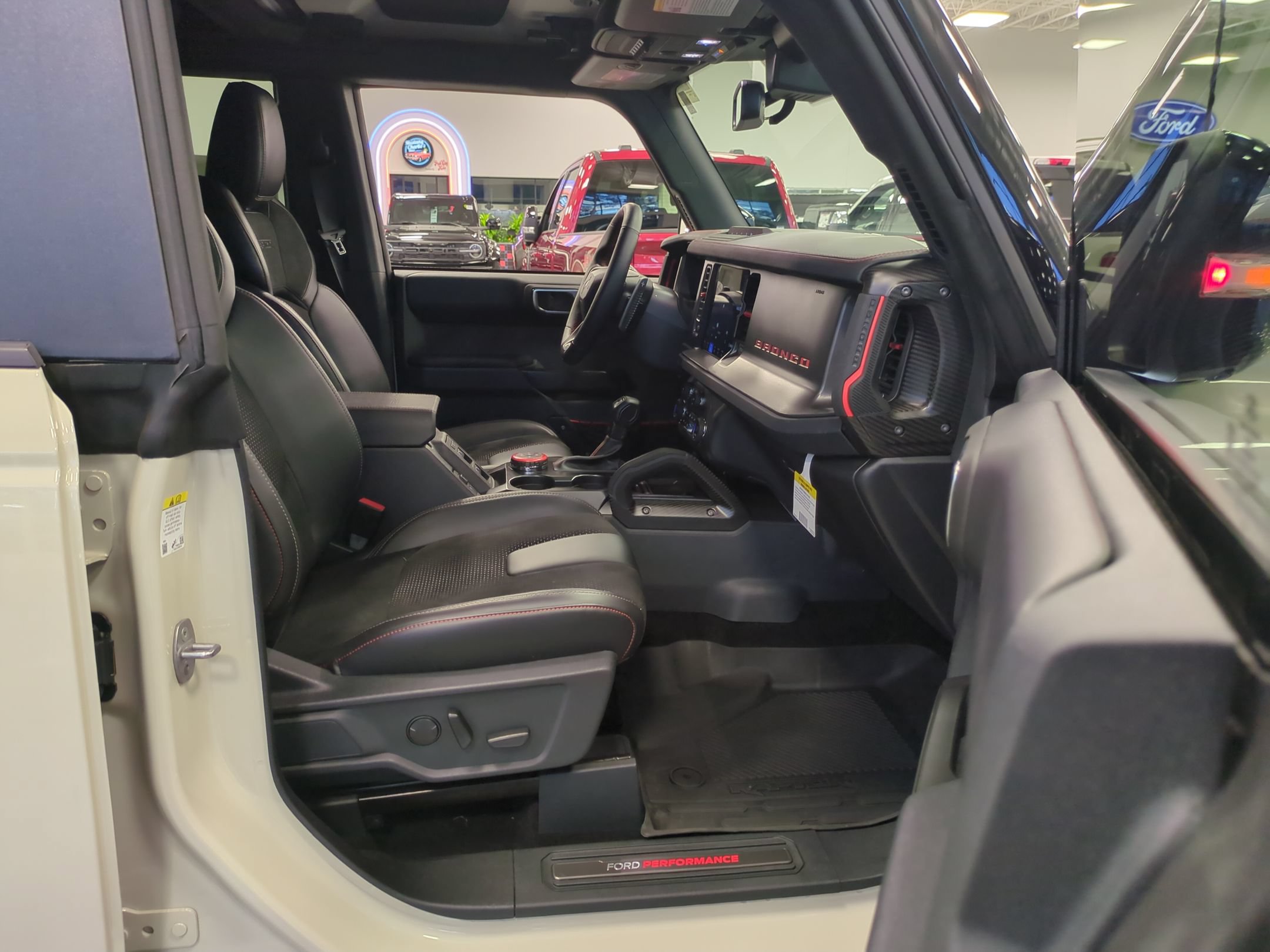 New 2025 Ford Bronco Raptor AWD/4WD image 39