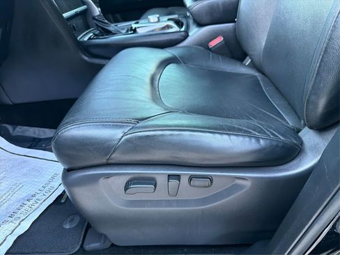 Used 2023 Nissan Armada SL w/ Midnight Edition Package image 20