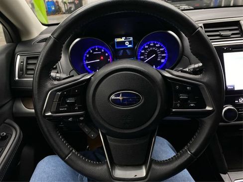 Used 2019 Subaru Outback 3.6R Limited AWD/4WD image 23