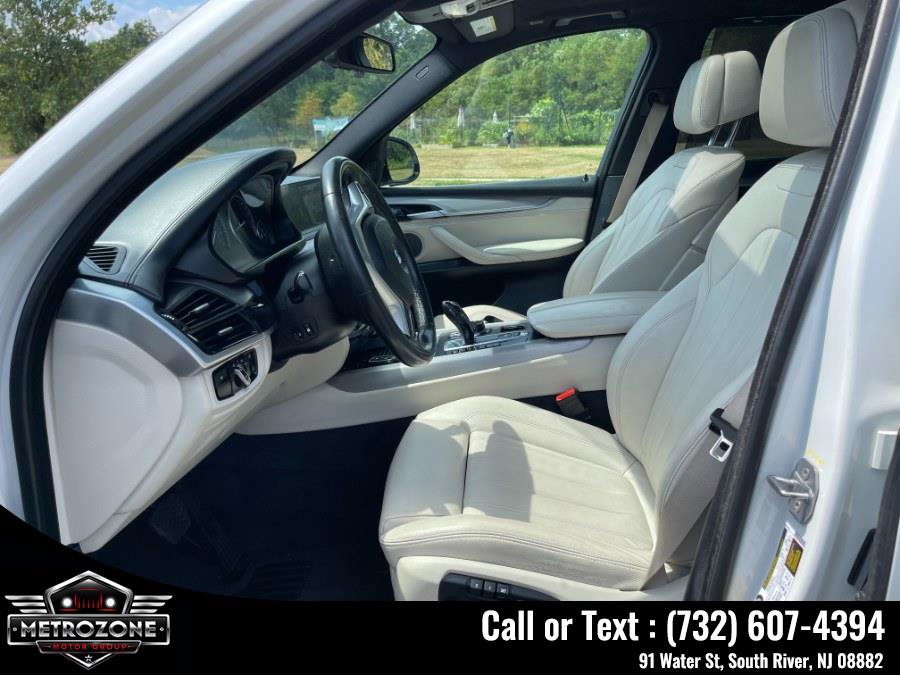 Used 2017 BMW X5 xDrive50i w/ Executive Package AWD/4WD image 15