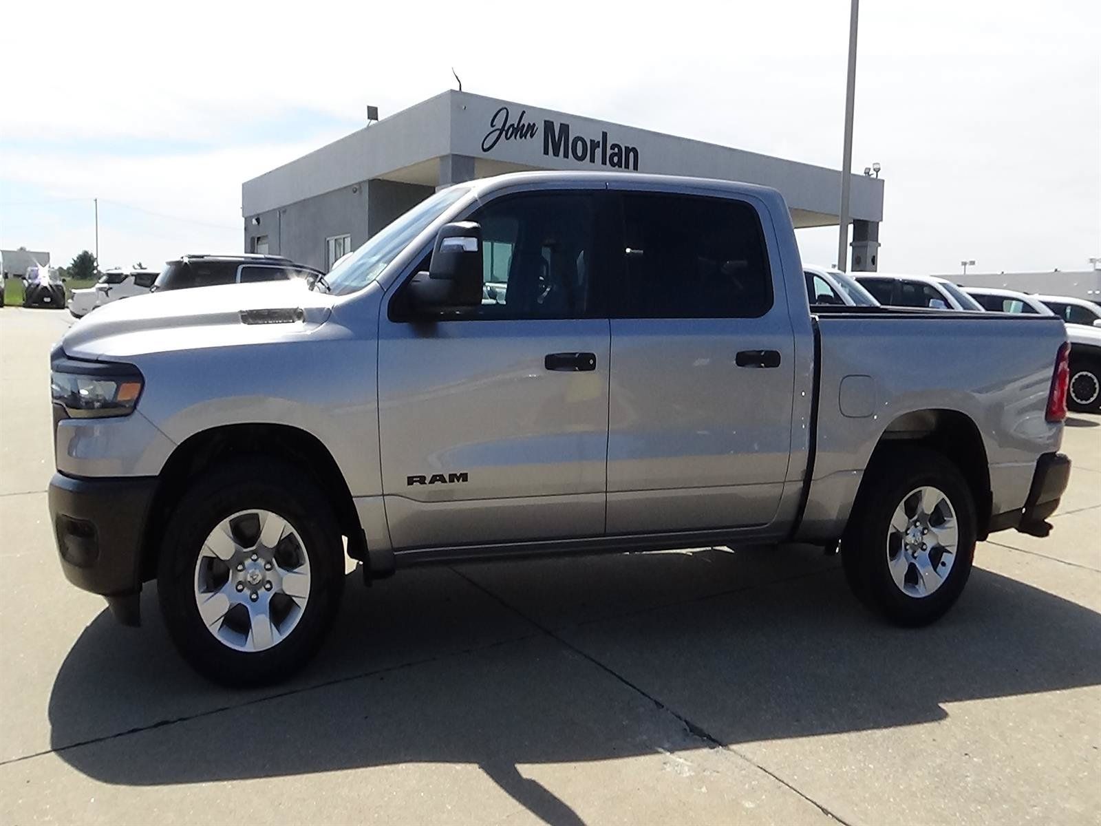 Used 2025 RAM 1500 Tradesman AWD/4WD image 1