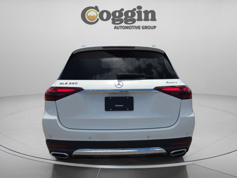 Used 2025 Mercedes-Benz GLE 350 4MATIC image 4
