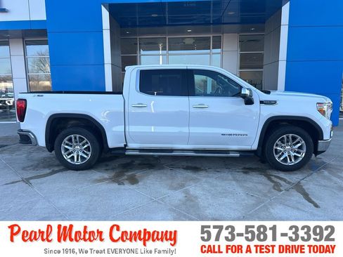 Used 2021 GMC Sierra 1500 SLT image 3