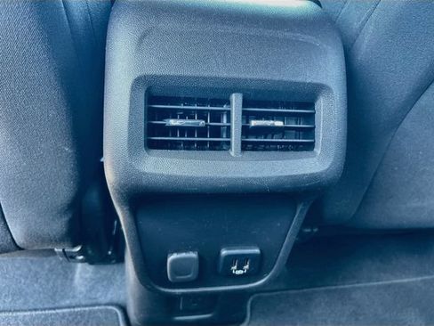 Used 2018 Chevrolet Equinox LT w/ Sun & Infotainment Package AWD/4WD image 34
