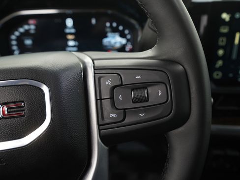 Used 2024 GMC Sierra 1500 Elevation image 26