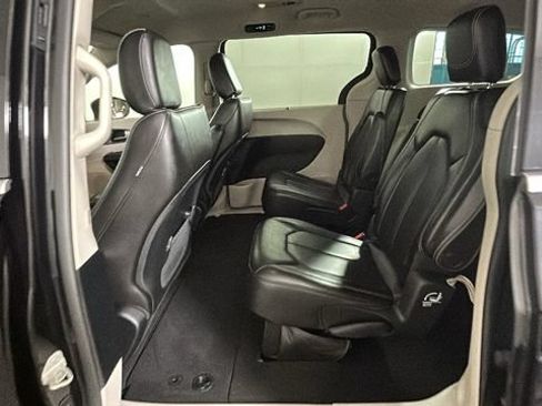 Used 2021 Chrysler Voyager Lxi FWD image 25