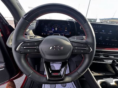 Used 2025 Chevrolet Traverse RS w/ LPO, Floor Liner Package image 15