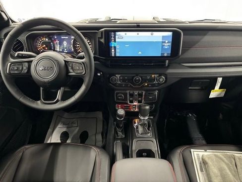 New 2026 Jeep Gladiator Rubicon AWD/4WD image 4