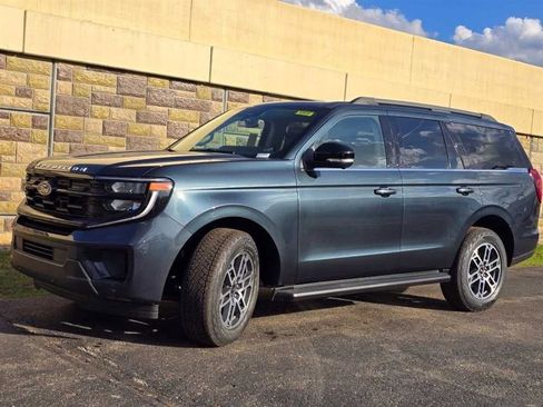New 2026 Ford Expedition Active AWD/4WD image 7