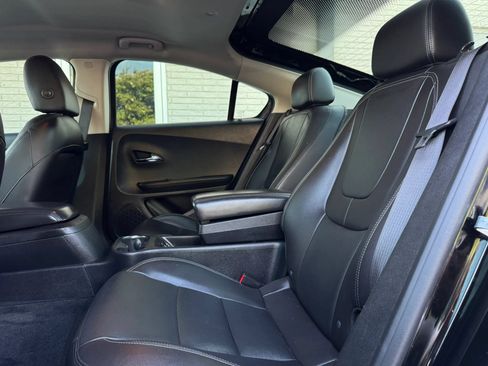 Used 2015 Chevrolet Volt Premium w/ Premium Trim Package FWD image 20